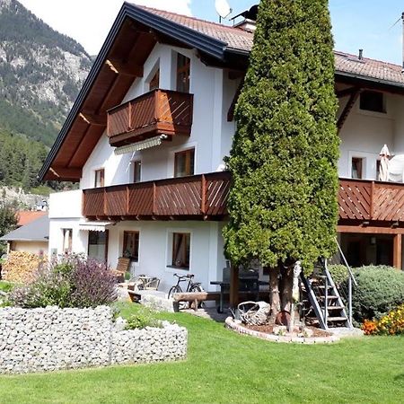 Appartments Haus Hueber Pfunds Kültér fotó